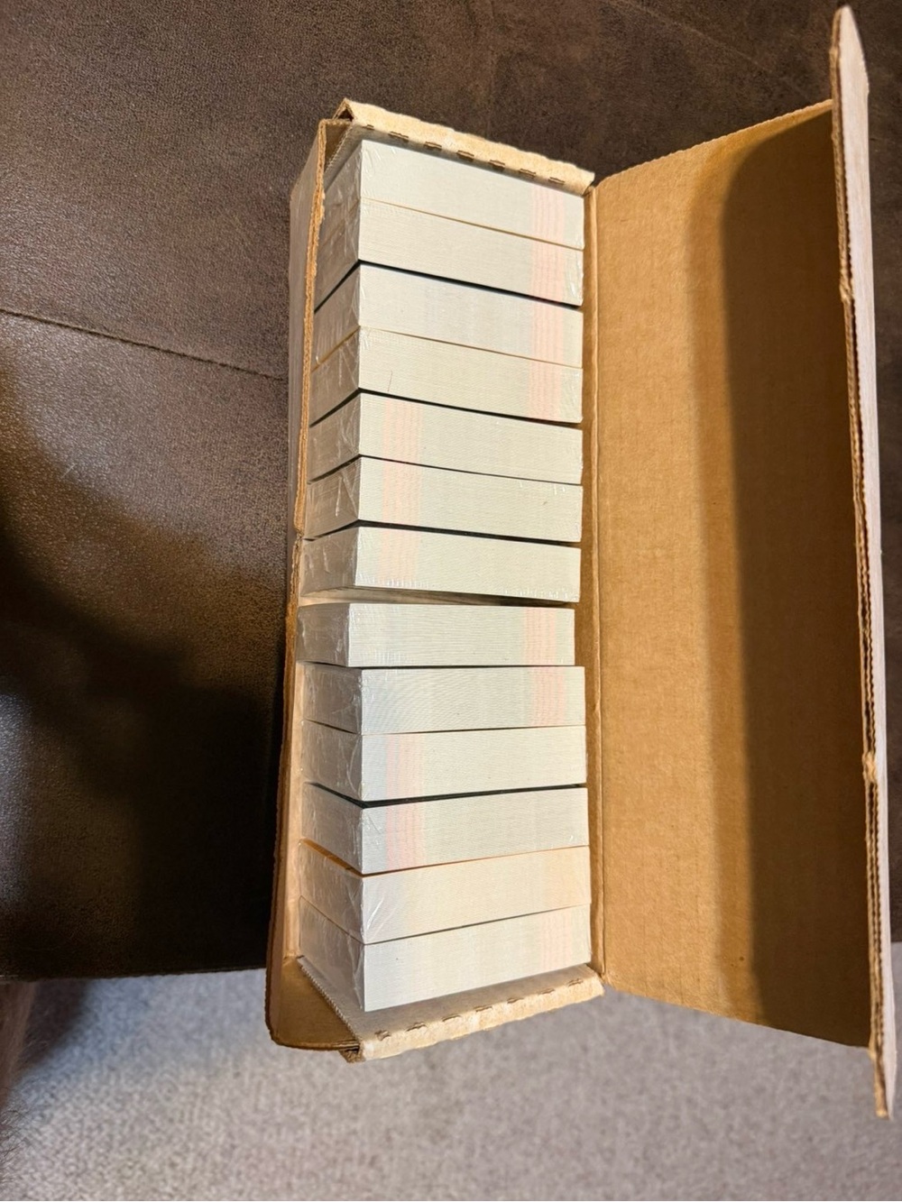 Assorted Multicolor Baseball Card Collection - Unbranded - Picture 2 of 3